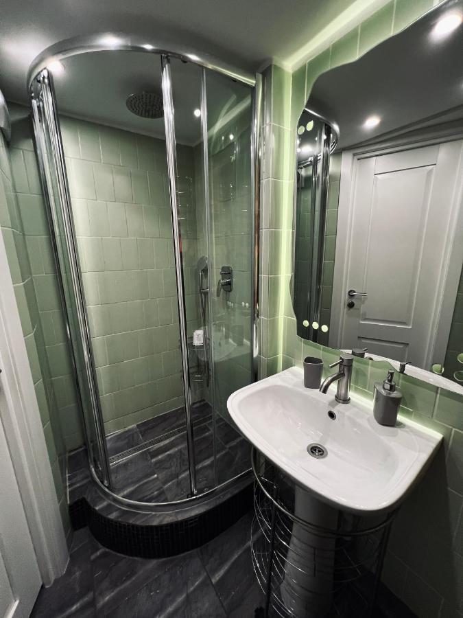 Kyiv Art Apartments Near Golden Gate Bagian luar foto