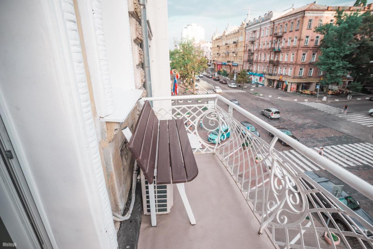 Kyiv Art Apartments Near Golden Gate Bagian luar foto