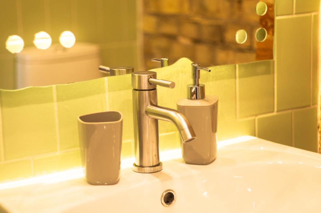 Kyiv Art Apartments Near Golden Gate Bagian luar foto
